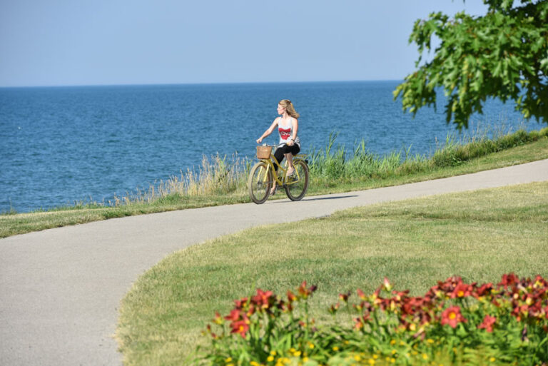 Breakwater Beach at Geneva State Park · Geneva on the Lake